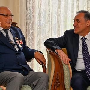 Valimiz Dr. Ahmet Hamdi Usta’dan Şehit Aileleri ve Gazilerimize Ziyaret - fotoğraf 4