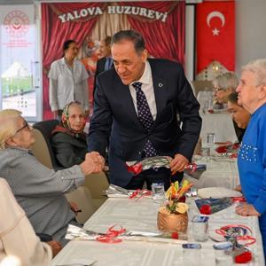 Valimiz Dr. Ahmet Hamdi Usta’dan Yalova Huzurevi’ne Ziyaret - fotoğraf 3