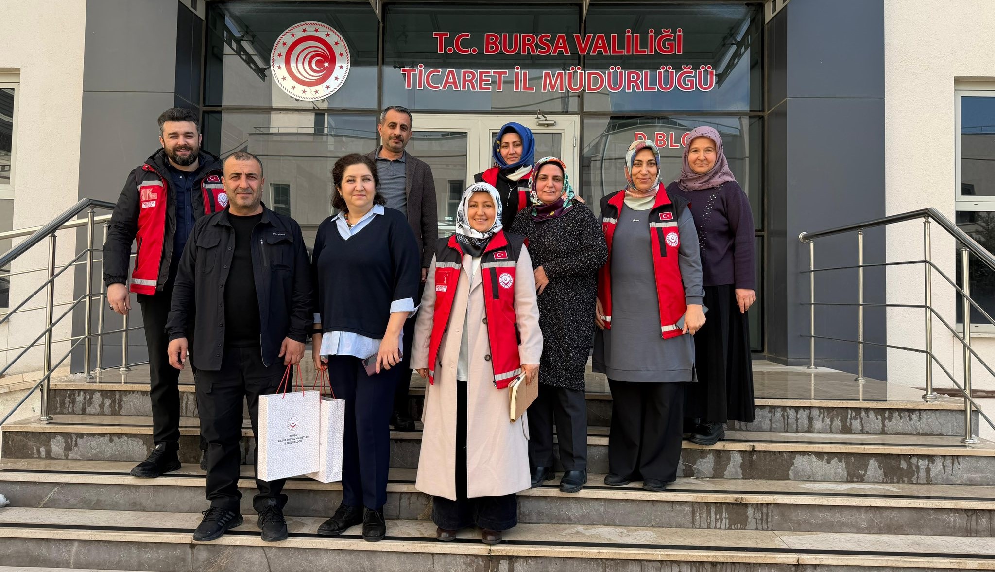 Vefa Borcumuzla, Her Daim Yanınızdayız