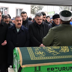 Yangın Faciasında Hayatını Kaybeden Serhat Kısa’nın Cenaze Merasimine Katılım Sağladık. - fotoğraf 1