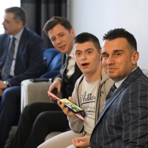 Down Sendromlu Saltuk Buğrahan Kardeşimize ve Ailesine Ziyaret - fotoğraf 1