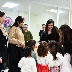 İl Müdürümüz Sayın Çiğdem AÇIKYILDIZ KAZEL ve Kırıkkale Barosu Çocuk Hakları Komisyon üyeleri, kuruluşlarımızda kalan çocuklarımızla birlikte Oyun Evinde düzenlenen etkinliğe katılım sağladı. - fotoğraf 1
