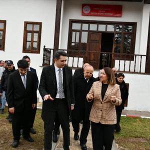 Bakan Yardımcımız Sayın Sevim SAYIM MADAK,  Keskin Sosyal Hizmet Merkezi’ni ziyaret etti. - fotoğraf 8