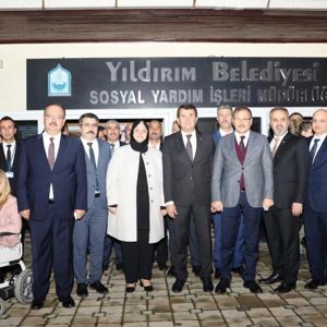 Bakan Selçuk Bursa’da Gündüzlü Bakım Merkezi ve Huzurevi Açılışları Gerçekleştirdi - fotoğraf 12
