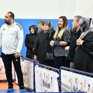 II. Ulusal Otizm Eylem Planı ile İl Gençlik ve Spor Müdürlüğü’nün Ocak ayı “Mutlu Çarşamba” Projesi kapsamında, otizmli bireylerin de aralarında bulunduğu özel gereksinimli bireylere yönelik bir dizi etkinlik gerçekleştirildi. - fotoğraf 11