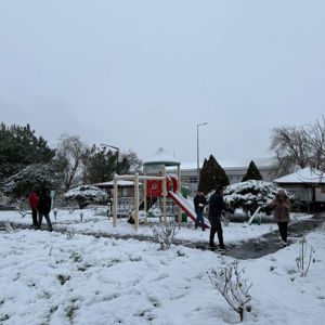 Özel Gereksinimli Bireylerimiz ve Personellerimiz Kar Topu Oynadı. - fotoğraf 2