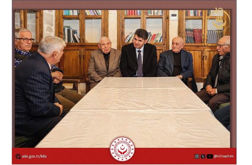 Valimiz Sayın Ömer KALAYLI ve kıymetli eşi Nilgün KALAYLI Hanımefendi , İl Müdürümüz M. Ferdi BOZKURT, İl Müdür Yardımcısı Ali ÇELİK ile birlikte Müdürlüğümüze bağlı hizmet vermekte olan Huzur Konağı'nı kıymetli büyüklerimizi ziyaret etmiştir.