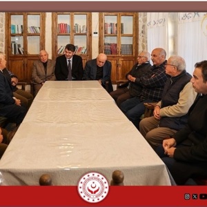 Valimiz Sayın Ömer KALAYLI ve kıymetli eşi Nilgün KALAYLI Hanımefendi , İl Müdürümüz M. Ferdi BOZKURT, İl Müdür Yardımcısı Ali ÇELİK ile birlikte Müdürlüğümüze bağlı hizmet vermekte olan Huzur Konağı'nı kıymetli büyüklerimizi ziyaret etmiştir. - fotoğraf 1