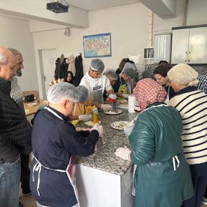 ÇOCUK EVLERİ KOORDİNASYON MERKEZİ MÜDÜRLÜĞÜNDE KORUNMA VE BAKIM ALTINDA BULUNAN ÇOCUKLARIMIZLA PİZZA YAPIMI ETKİNLİĞİ - fotoğraf 4