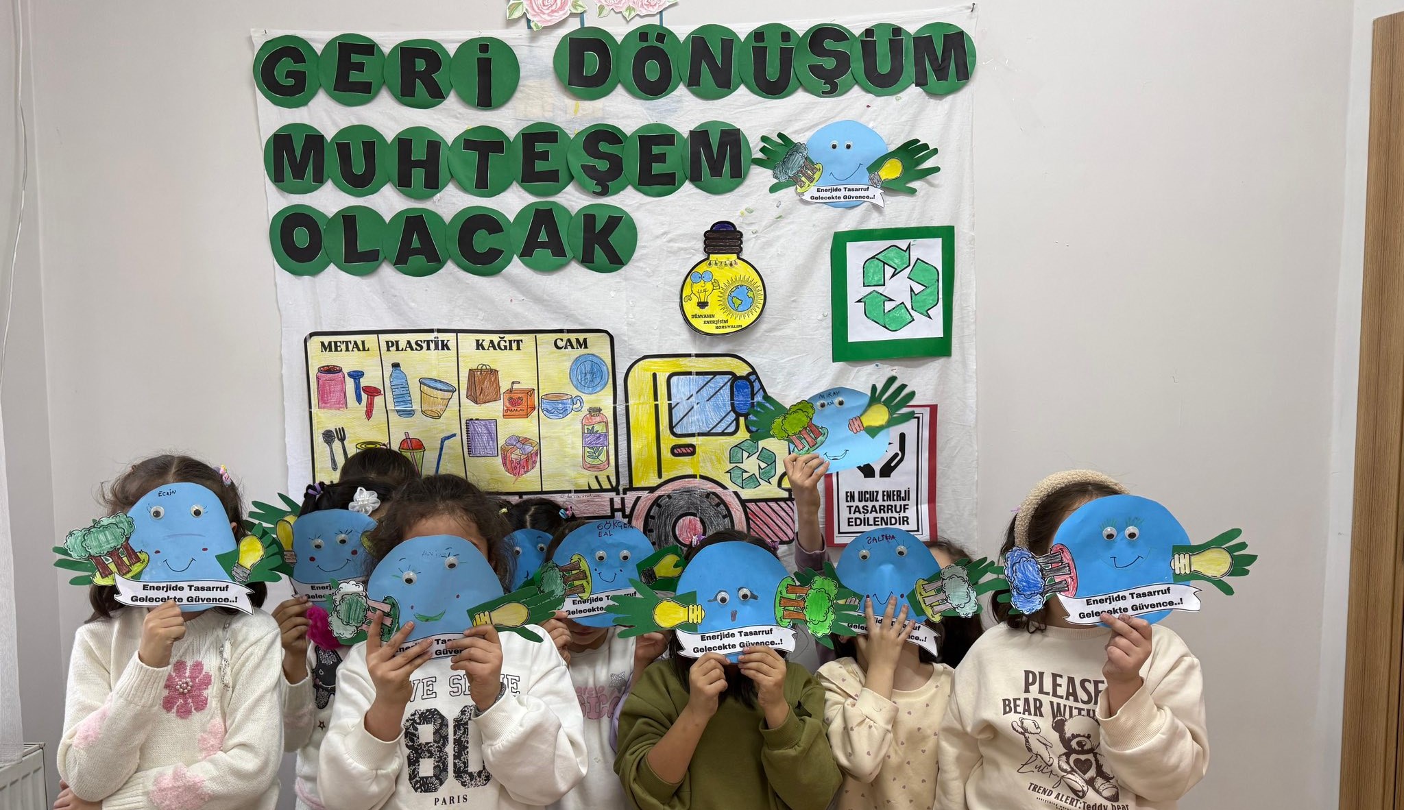 Enerji Tasarrufu Haftası kapsamında Sırameşeler Çocuk Evleri Sitesinde farkındalık çalışmaları gerçekleştirildi