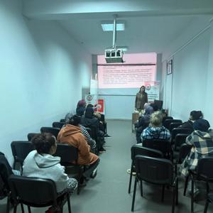Medya ve Çocuk Konulu Eğitim Gerçekleştirildi. - fotoğraf 1