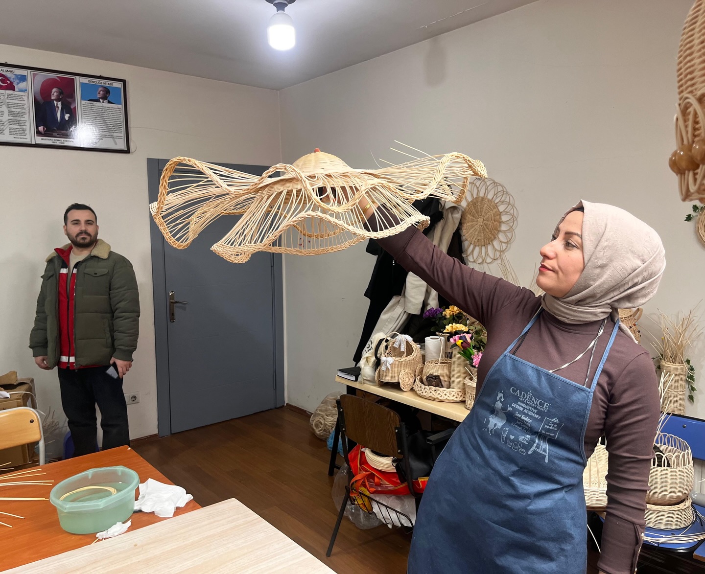 Bakanlığımızın öncülüğünde hayata geçirilen Sanata Teşvik ve Sanatla Yaşam Programı kapsamında, şehit yakınlarımız çeşitli el sanatları kurslarına devam Ediyor