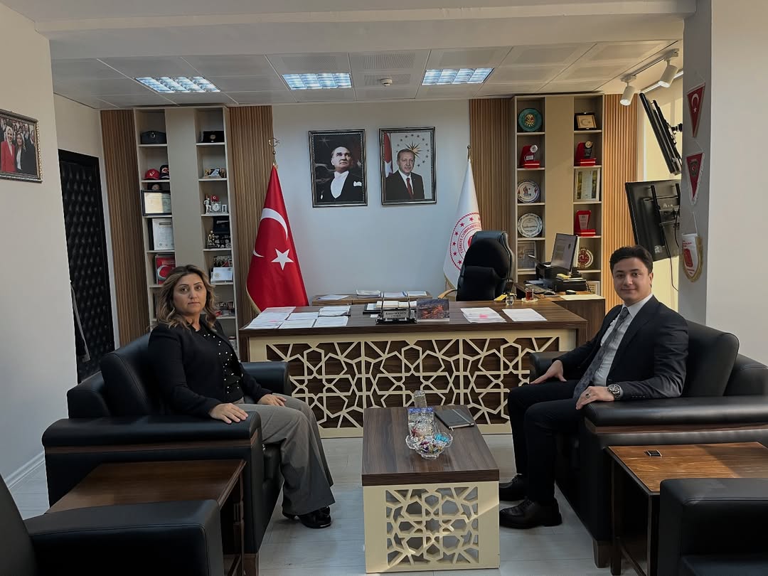 İl Müdürümüz Sayın Emine BÖÇKÜN, Kaymakam Adayı Sayın Uğur ÇİFTÇİ’yi Makamında Ağırladı