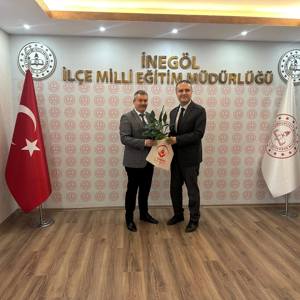 Dünya Eğitim Günü münasebetiyle İnegöl SHM tarafından İnegöl İlçe Milli Eğitim Müdürlüğüne kutlama ziyareti gerçekleştirilmiştir - fotoğraf 2