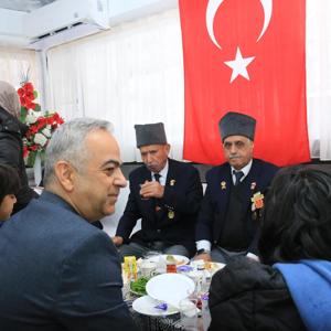 Türkiye Muharip Gaziler Derneği  ve Türkiye Kızılay Elazığ Şube Başkanı Çocuk Evleri Sitemizi Ziyaret Ettiler. - fotoğraf 8