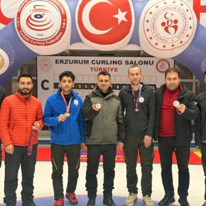 Erzurum ASH Spor Kulübü’nün Türkiye Curling 3.lüğü Başarısı - fotoğraf 1