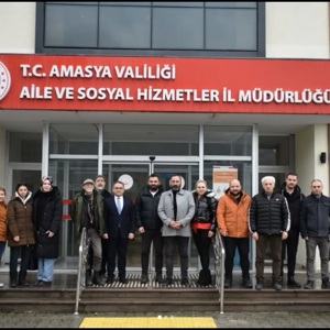 İl Müdürümüz Sayın Adem Yücel, Amasya Gazeteciler Cemiyeti Başkanı Sayın Cihan OKUR ve cemiyetin değerli üyeleriyle düzenlenen kahvaltı programında bir araya geldi. - fotoğraf 2
