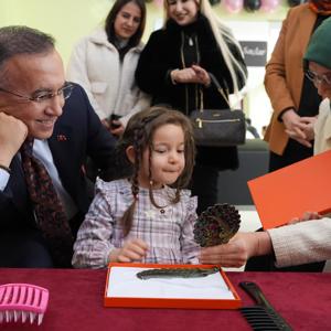 “Sevgiyle Şefkatle Örülen Saçlar” Etkinliği Yoğun Katılımla Gerçekleştirildi - fotoğraf 1