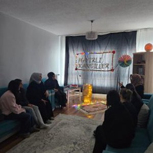 Miraç Kandili vesilesiyle İl Müftü Yrd. Nuran BAYRAK'ın da katılımıyla çocuk evlerimizde kalan çocuklarimizla beraber miraç gecesinin anlam ve önemini yad ederek, mevlidler okuduk.     - fotoğraf 2