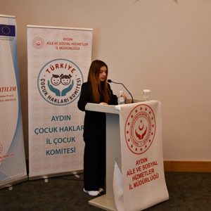 İl Müdürlüğümüzün,  Ev sahipliğinde Erasmus+ KA154 Gençlik Katılımı Programı kapsamında kabul edilen “KAT-KATIL-KATILIM” projesi çerçevesinde düzenlenen Gençlik Kampı, gençlerimizin yoğun katılımıyla başladı - fotoğraf 5