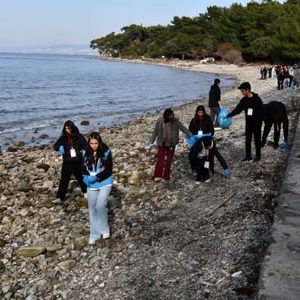 Erasmus+ KA154 Gençlik Katılımı Programı kapsamında yürütülen KAT-KAT-KATILIM projesi çerçevesinde düzenlenen Gençlik Kampı faaliyetleri kapsamında, gençlerimizle birlikte Güzelçamlı Dilek Yarımadası Millî Parkı ziyareti - fotoğraf 4