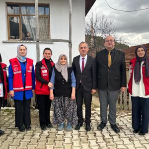 Hane Ziyaretleri Kapsamında, Geçtiğimiz Günlerde 100 Yaşına Basan Gülsüm Teyzemizin Doğum Günü Kutlanmıştır. - fotoğraf 6