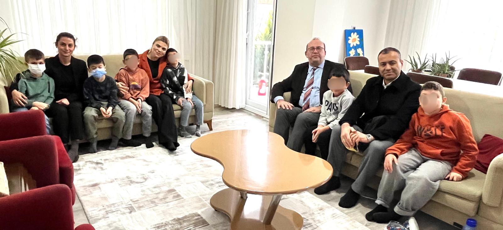 Sevgiyle Büyüyen Her Çocuk, Umutla Şekillenen Bir Gelecek Demektir 