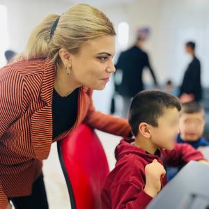 Sevgiyle Büyüyen Her Çocuk, Umutla Şekillenen Bir Gelecek Demektir  - fotoğraf 3
