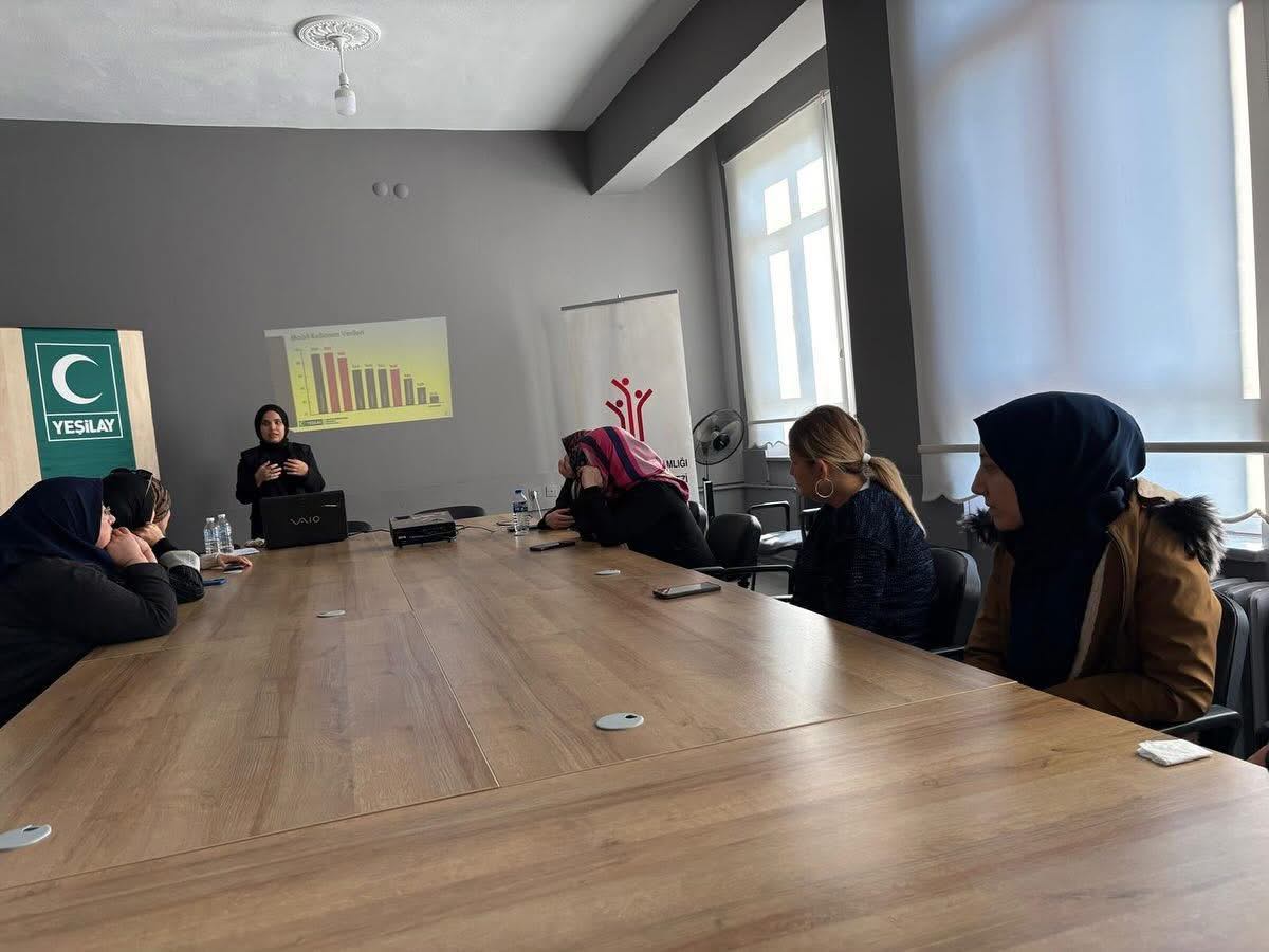 “Teknoloji Bağımlılığı” konulu eğitim verilmiştir.