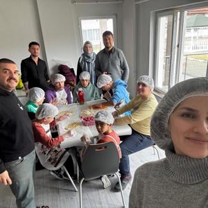 Afyonkarahisar Engelsiz Yaşam Bakım, Rehabilitasyon Merkezinde Pizza Yapım Etkinliği  - fotoğraf 2