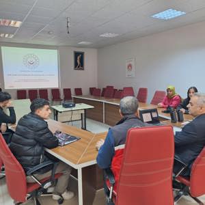 Devlet himayesi altında iken devlet memuru olarak atanan değerli gençlerimize işe başlamadan önce Bakım Sonrası Rehberlik Birimimiz tarafından İş Hayatına Uyum ile ilgili eğitim verildi.  - fotoğraf 3