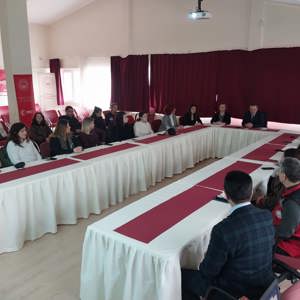 Hizmet İçi Eğitim Kapsamında “Etkili Konuşma ve Diksiyon” Eğitimi Düzenlendi - fotoğraf 3