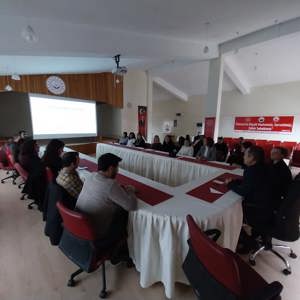 Hizmet İçi Eğitim Kapsamında “Etkili Konuşma ve Diksiyon” Eğitimi Düzenlendi - fotoğraf 4