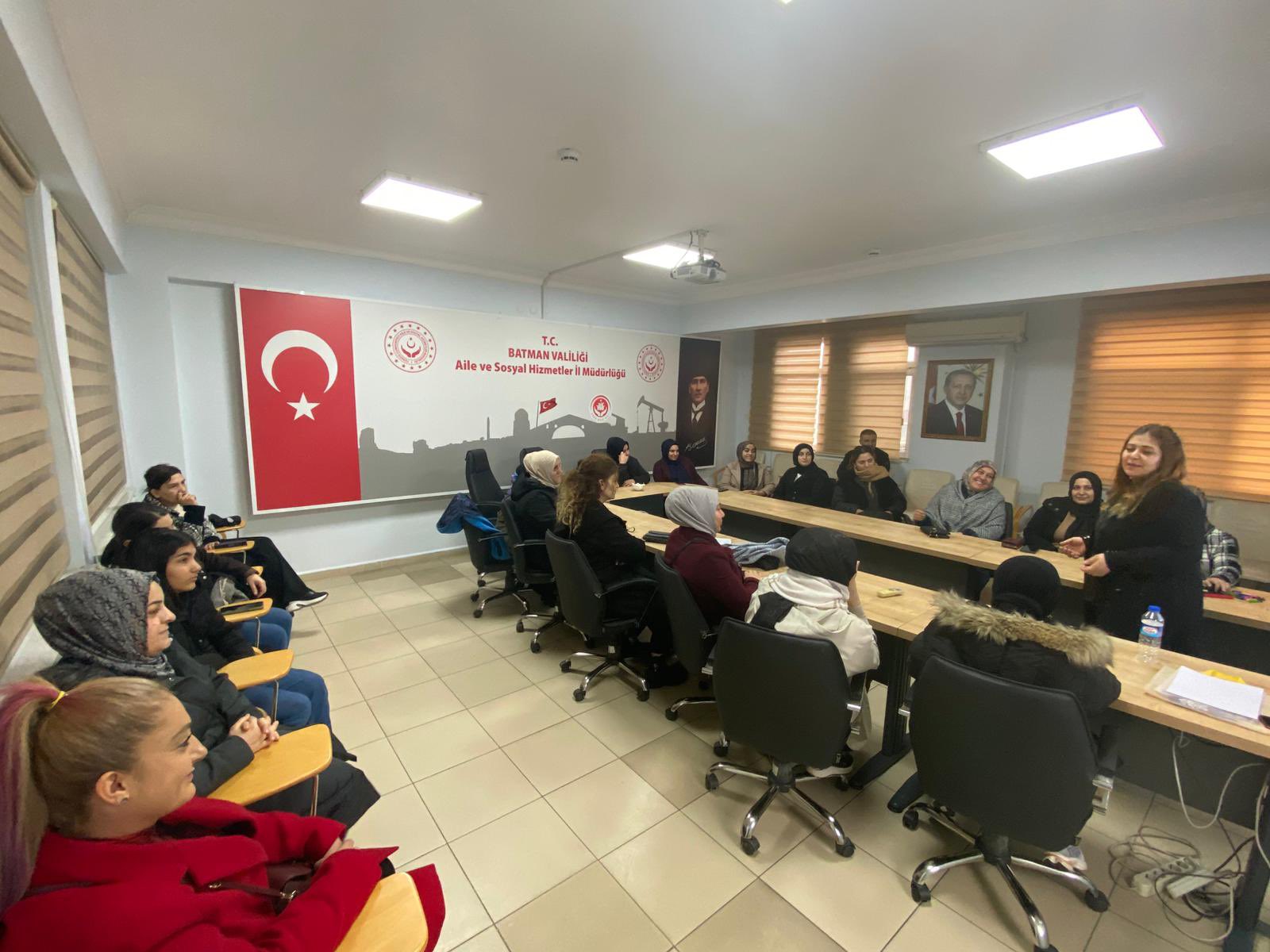 “Olumlu Ebeveynlik Becerileri” konulu eğitim