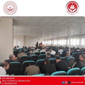 Ergani Şehit Polis Memuru Coşkun Akşit Sosyal Hizmet Merkezi Müdürlüğü personeli tarafından Ergani Müftülük personeline, "Kadına Yönelik Şiddetle Mücadele ve Erken Yaşta ve Zorla Evliliklere Mücadele konularinda eğitim verilmiştır - fotoğraf 2