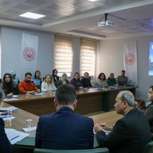 İl Müdürlüğümüz toplantı salonunda, Kadının Güçlenmesi İl Koordinasyon Kurulu ve (2024-2028) Kadının Güçlenmesi İl Eylem Planı Koordinasyon toplantısı gerçekleştirilmiştir.  - fotoğraf 1