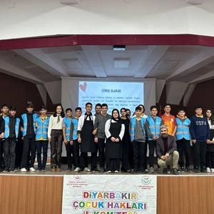 Çocuk Hakları İl Komitesi Tanıtım ve Bilgilendirme Çalışması Diyarbakır Çocuk Hakları İl Komitesi Yetişkin Danışmanları tarafından  bilgilendirme ve eğitim çalışması gerçekleştirilmiştir - fotoğraf 1