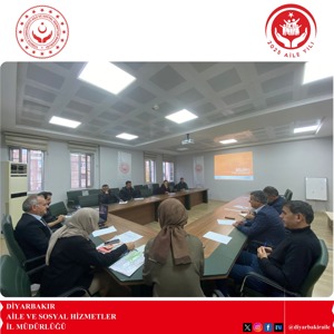 İl Müdürlüğümüz toplantı salonunda; Psikososyal Destek eğiticimiz Sosyal Çalışmacı Berat ATALAY ve Sosyolog Deniz KARDEŞOĞLU tarafından, destek çözüm ortağımız İl Millî Eğitim Müdürlüğü personeline “Afet ve Acil Durumlarda Psikososyal Destek Farkındalık Eğitimi” verilmiştir - fotoğraf 2