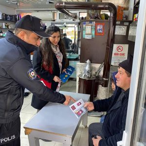 Uuborlu'da Kadına Yönelik Şiddetle Mücadele Farkındalık Çalışmaları - fotoğraf 1