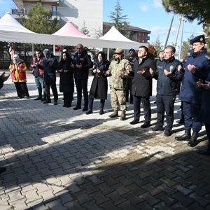 Kırıkkale Şehitliği ziyareti. - fotoğraf 1