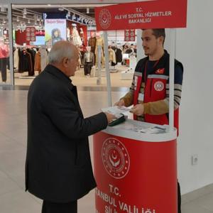 İl Genelinde Mobil Sosyal Hizmet Noktalarıyla Koruyucu ve Önleyici Hizmetlere Yönelik Bilgilendirme Faaliyetleri Gerçekleştirildi - fotoğraf 3