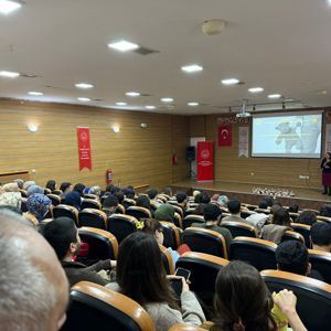 Klinik Psikolog Şeniz PAMUK tarafından “Ebeveyn Kaybı Yaşamış Çocuklarla Çalışma” konulu eğitim gerçekleştirilmiştir. - fotoğraf 2