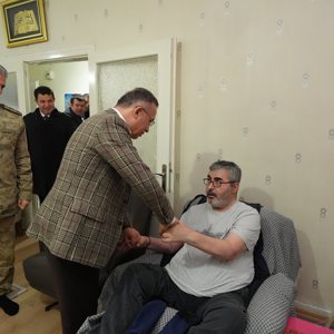 Gazilerimiz ve Şehitlerimizin Aziz Emanetleri Baş Tacımızdır - fotoğraf 2