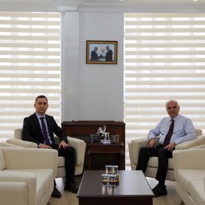 İl Müdürümüz Sezgin Küçüktepe, Düzce Belediye Başkanı Sayın Dr. Faruk Özlü’yü Ziyaret etti. - fotoğraf 2
