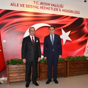 Kamu Yönetimi Uzmanı ve Protokol Eğitmeni Yazar Sayın Nihat Aytürk, İl Müdürümüz İlkay Türkoğlu’nu makamında ziyareti - fotoğraf 1