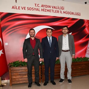 AK Parti İncirliova İlçe Başkanı Sn. Mehmet Yüzbaşıoğlu ve Teşkilat Başkanı Sn. Kazım Günaydın, İl Müdürümüz İlkay Türkoğlu’na hayırlı olsun ziyareti - fotoğraf 1