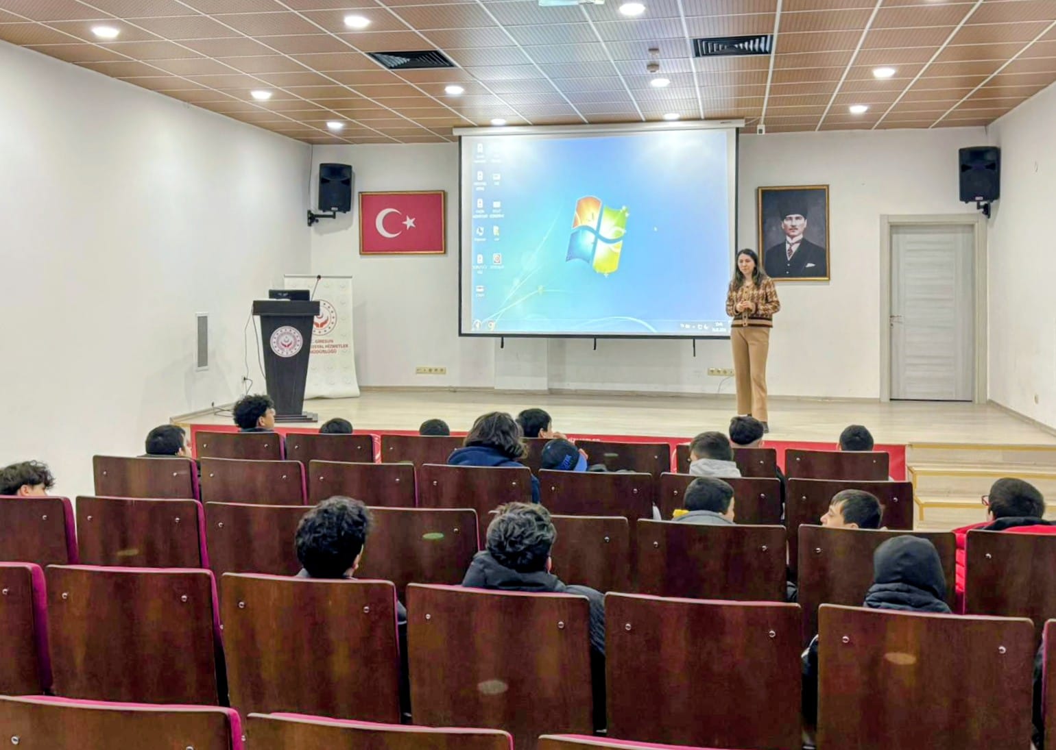 Çocuklarımıza Teknoloji Bağımlılığı ve Dijital Mahremiyet Eğitimi Verildi.
