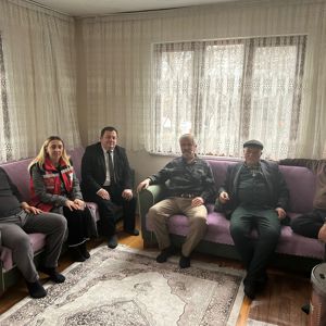 Şehidimiz Tnk. Uzm. Çvş. Ufuk AKTAĞ’ın Ailesi Şehadetinin Yıldönümünde Ziyaret Edildi. - fotoğraf 1