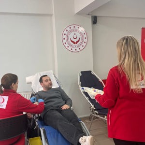 Kızılay Balıkesir Şubesi İş Birliğinde Kan Bağışı Etkinliği Düzenlendi - fotoğraf 2