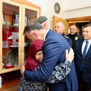 Valimiz Sayın Oktay Çağatay İlk Ziyaretini Aziz Şehidimiz Nuri Özcanın Kıymetli Ailesine Gerçekleştirdi - fotoğraf 5